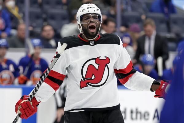 Barzal s third period goal lifts Islanders over Devils 3 2 AP News